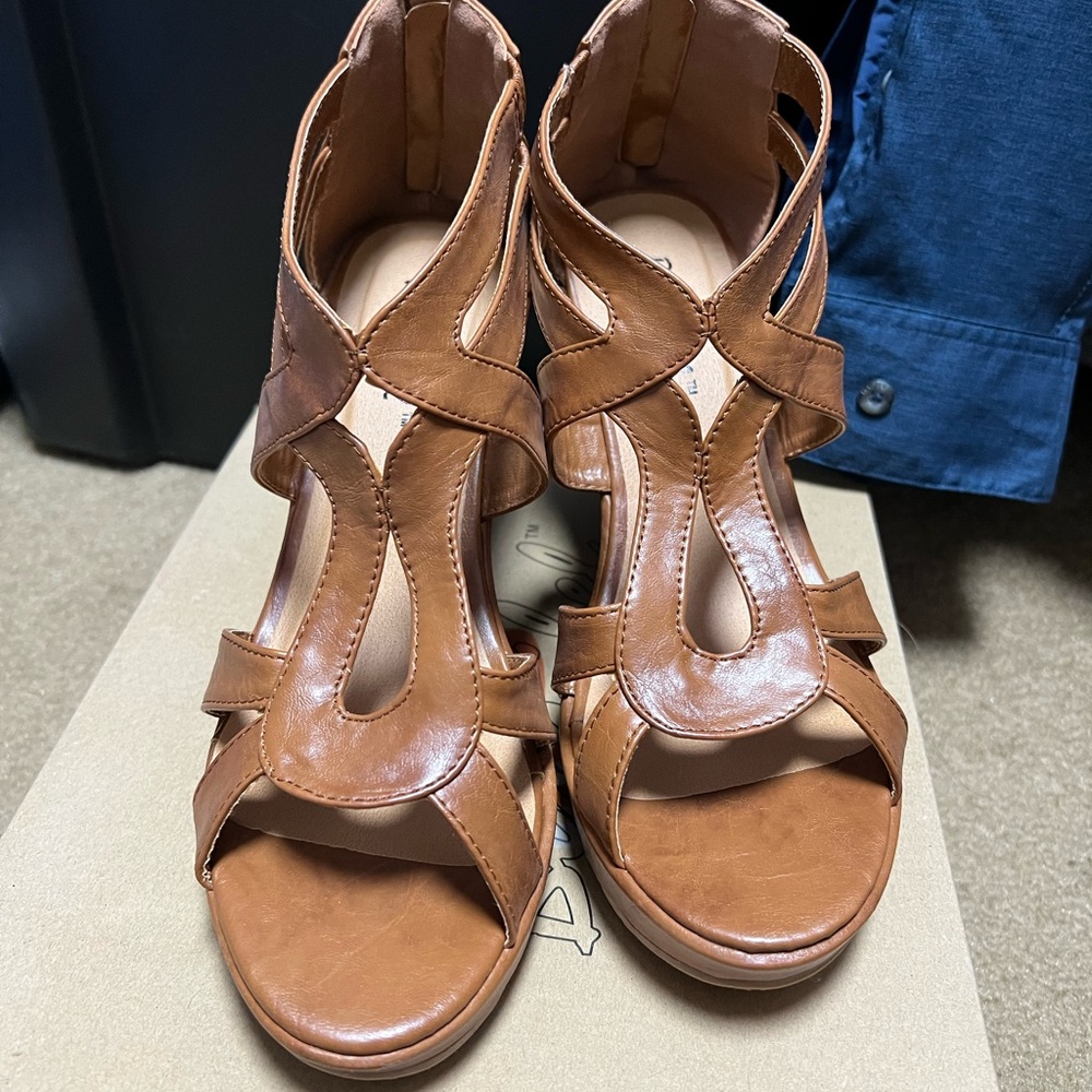 Bonnibel Modina wedges